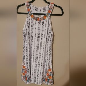 Savanna Jane White Dress with Embroidered Floral Around Neck Size S